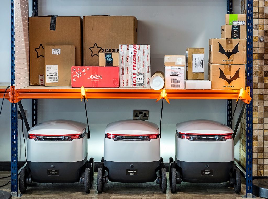 Starship Launches On-Demand Mobile Robot Package Delivery